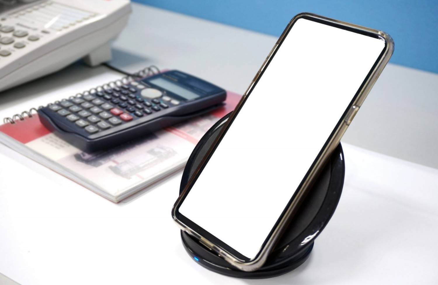 Carregador por Indução com Capinha Grossa Funciona? Guia Completo!